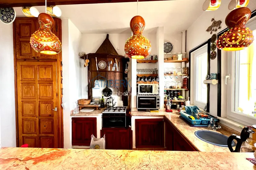 Purchase Authentic Turkish Style Apartment with Luxurious Open Sea View - Alanya Center, Kale 17 