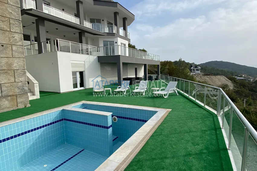 Detached villa with furniture and stunning panoramic views - Kargicak area 1 