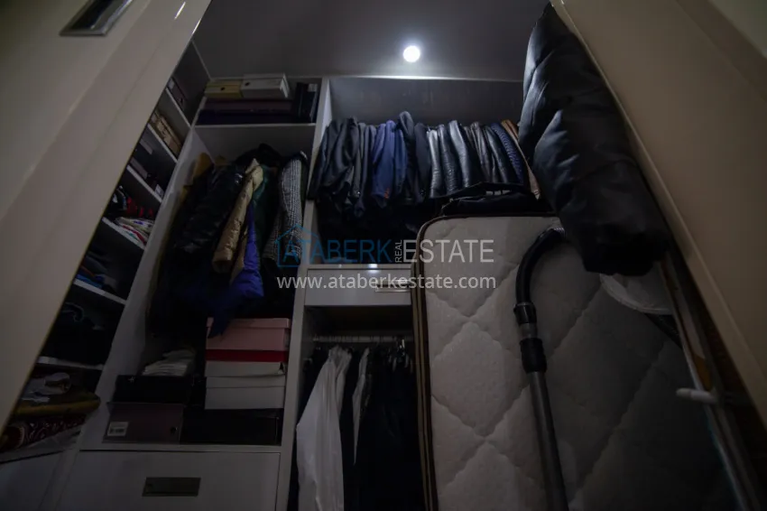 Purchase Four-room apartment from an owner with the right to obtain citizenship in Antalya, Lara district 12 