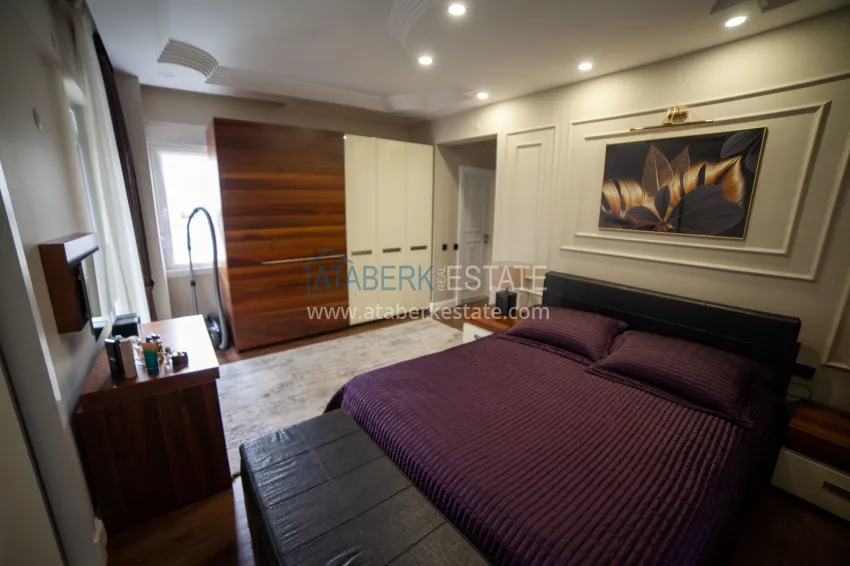 Purchase 3+1 apartment in Antalya, Lara district - with a separate kitchen and sea view, suitable for citizenship 12