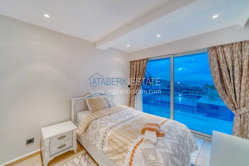 Purchase  Spectacular semi-detached villa with luxury new furniture and the right to citizenship in the Demirtas area 19 