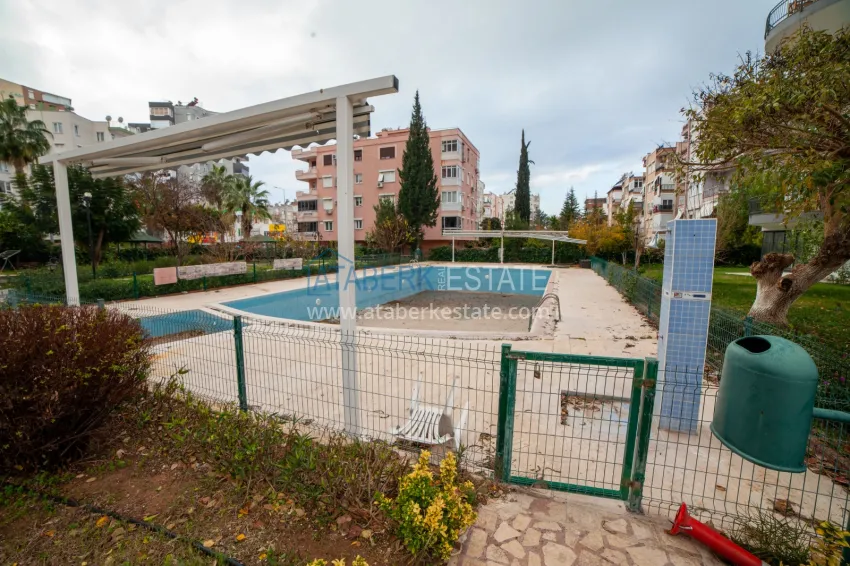 3+1 apartment in Antalya, Lara district - with a separate kitchen and sea view, suitable for citizenship 4