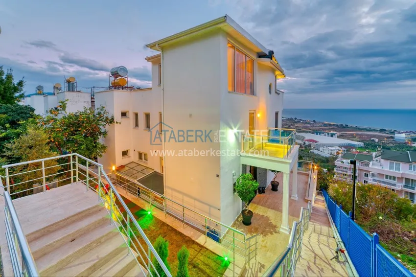 Spectacular semi-detached villa with luxury new furniture and the right to citizenship in the Demirtas area 6 