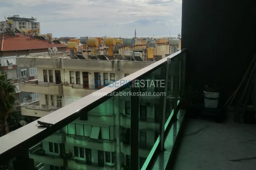 Purchase Apartment 2 + 1 in the center of Alanya with furniture and sea views in a complex with infrastructure 8 