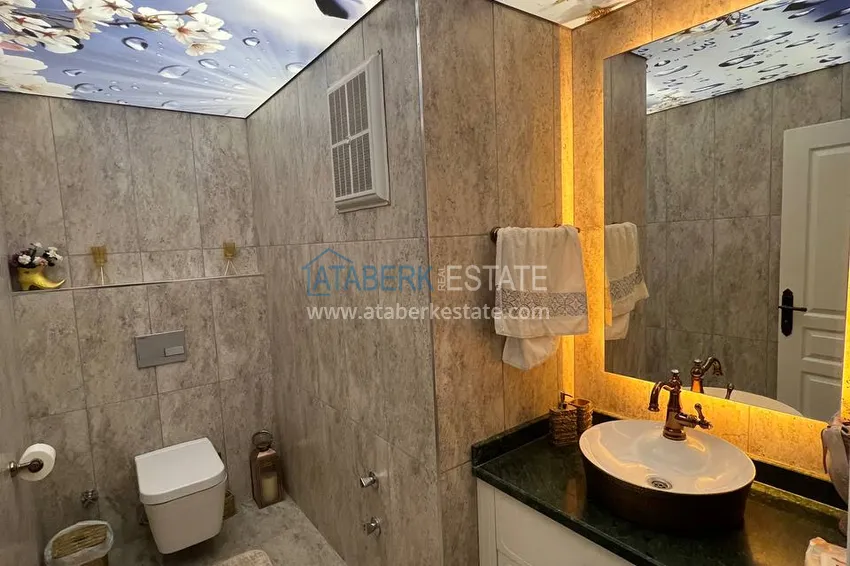 Purchase Duplex in the center of Alanya with a separate kitchen, a view of the sea and the historical fortress 9