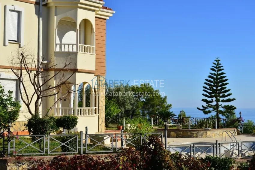 Furnished villas in a unique elite cottage village - Alanya, Avsallar 10 