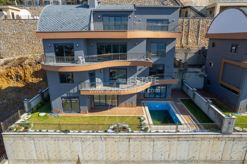 Real estate for citizenship! Seafront mansion with seven bedrooms and high-quality finishes — Alanya, Bektash district 8 