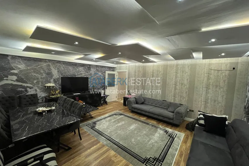 Duplex in the center of Alanya with a separate kitchen, a view of the sea and the historical fortress 1