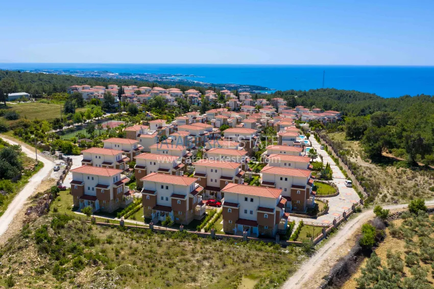 Furnished villas in a unique elite cottage village - Alanya, Avsallar 1 