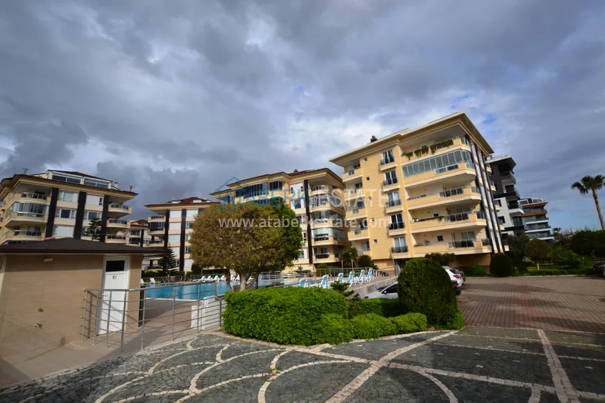 Apartment 3 + 1 furnished with sea and mountain views in a complex on the first coastline, Kestel - Alanya 2 