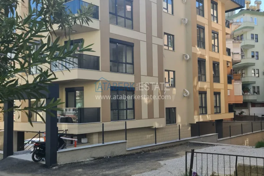 Apartments in a modern city house in the very center of Alanya at the final stage of construction 2 