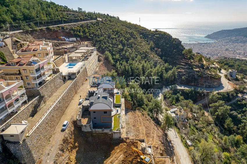 Real estate for citizenship! Seafront mansion with seven bedrooms and high-quality finishes — Alanya, Bektash district 10 