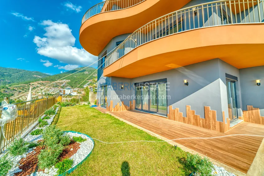 Real estate for citizenship! Seafront mansion with seven bedrooms and high-quality finishes — Alanya, Bektash district 6 