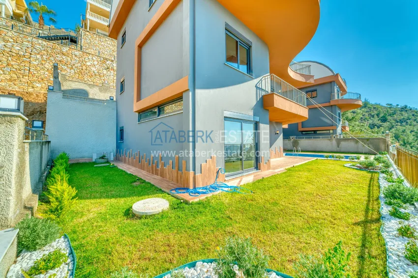 Real estate for citizenship! Seafront mansion with seven bedrooms and high-quality finishes — Alanya, Bektash district 7 