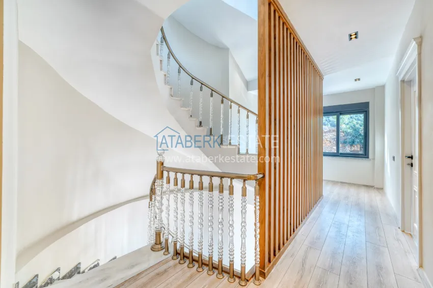 Purchase Real estate for citizenship! Brand new four-storey villa with stunning panoramic views — Alanya, Bektash 8 