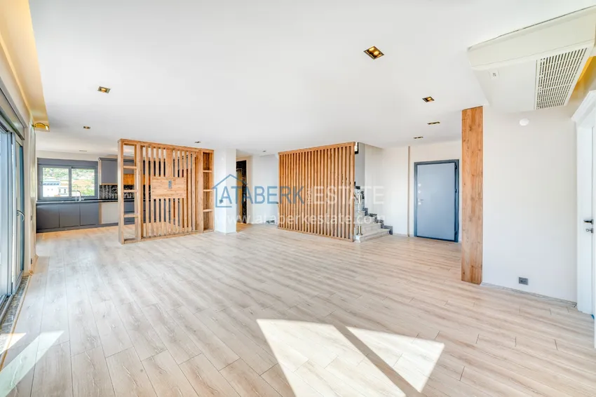 Purchase  Real estate for citizenship! Seafront mansion with seven bedrooms and high-quality finishes — Alanya, Bektash district 2 