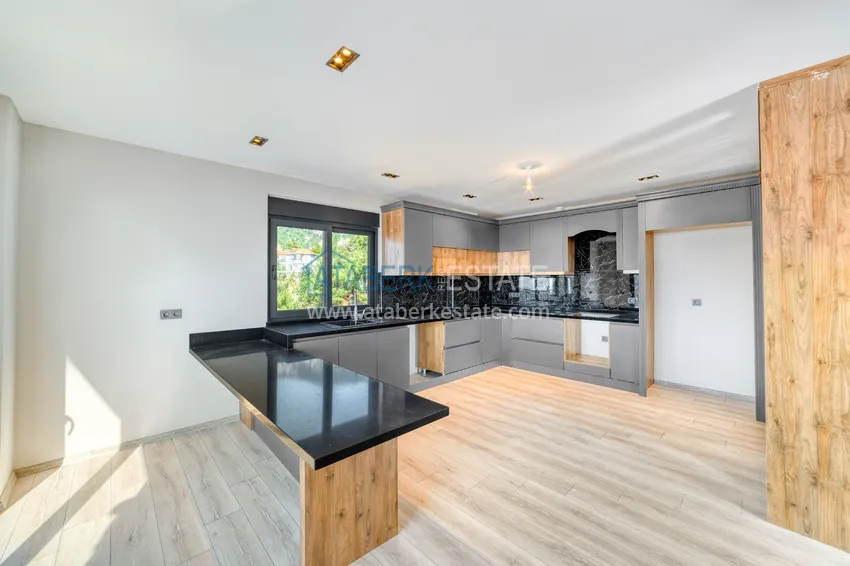 Purchase  Real estate for citizenship! Seafront mansion with seven bedrooms and high-quality finishes — Alanya, Bektash district 10 