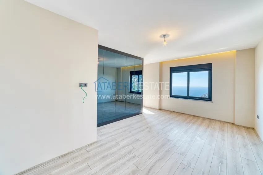 Purchase  Real estate for citizenship! Seafront mansion with seven bedrooms and high-quality finishes — Alanya, Bektash district 25 