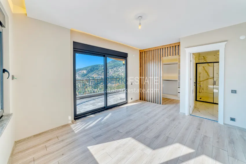 Purchase  Real estate for citizenship! Seafront mansion with seven bedrooms and high-quality finishes — Alanya, Bektash district 34 