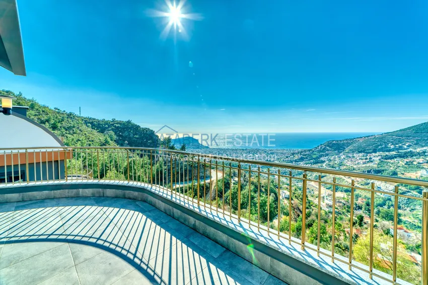 Purchase  Real estate for citizenship! Seafront mansion with seven bedrooms and high-quality finishes — Alanya, Bektash district 70 