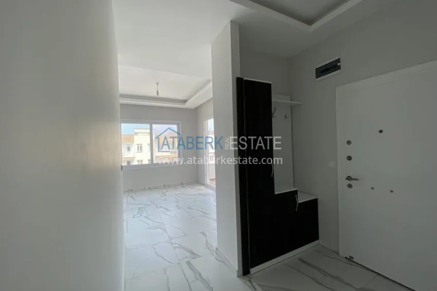Purchase  Three-room apartment with mountain views in Tomyuk-Mersin area 10 