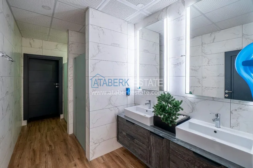 2+1 penthouse duplex with furniture in an area open to residence permits, Alanya center 12 