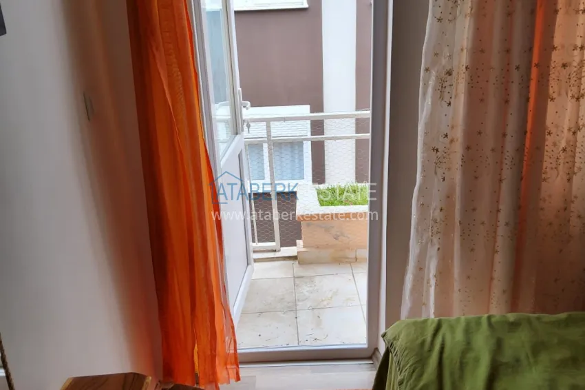 Purchase Three-room apartment with furniture after renovation in the center of Mahmutlar - the area of the secondary market 25