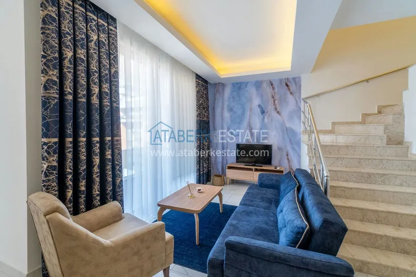 Purchase  2+1 penthouse duplex with furniture in an area open to residence permits, Alanya center 3 