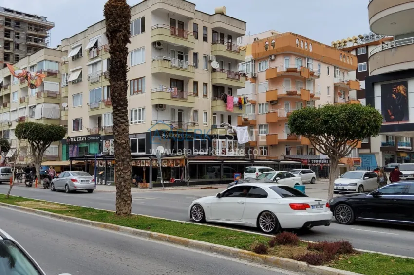 Three-room apartment with furniture after renovation in the center of Mahmutlar - the area of the secondary market 1