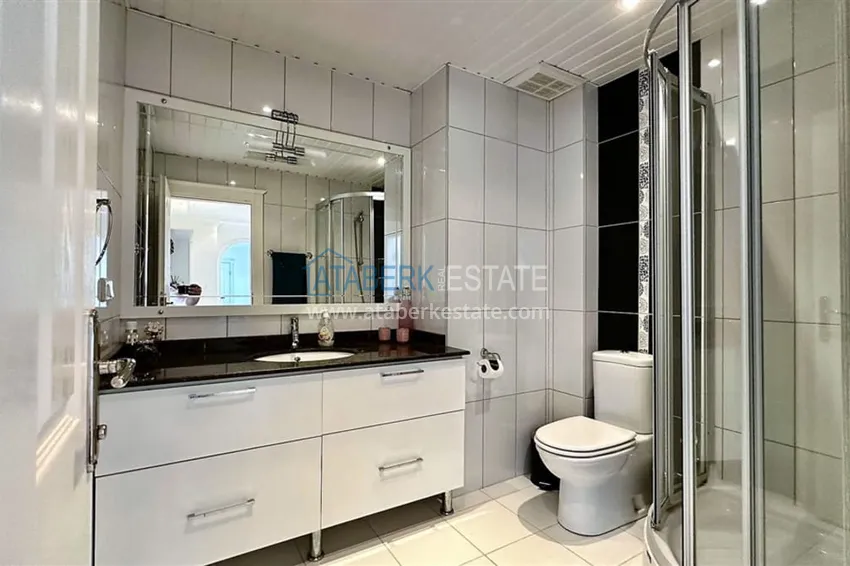 Purchase 2+1 apartment with furniture and a glazed balcony in Alanya - Cikcilli district 8 