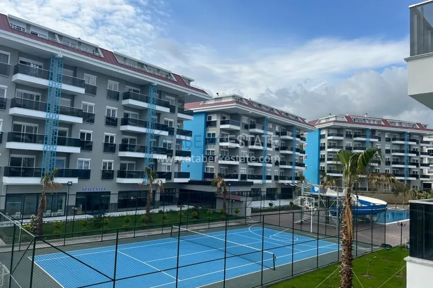 Purchase One-bedroom apartment for rent in a complex with rich infrastructure and a private beach — Alanya, Kestel F11 district 13 