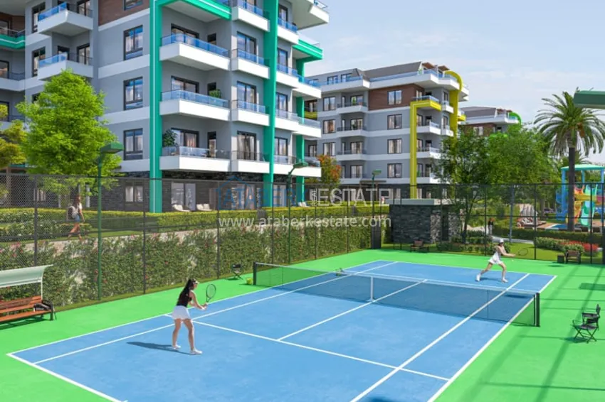 Modern family-type residential complex with luxurious infrastructure under construction — Alanya, Oba 16 