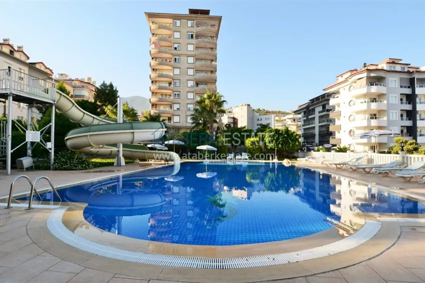 2+1 apartment with furniture and a glazed balcony in Alanya - Cikcilli district 1 