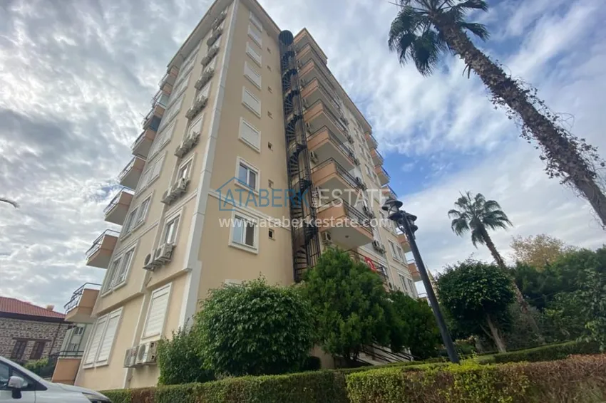 Apartment 1 + 1 with furniture and mountain views in a complex with infrastructure, the center of Alanya 4 