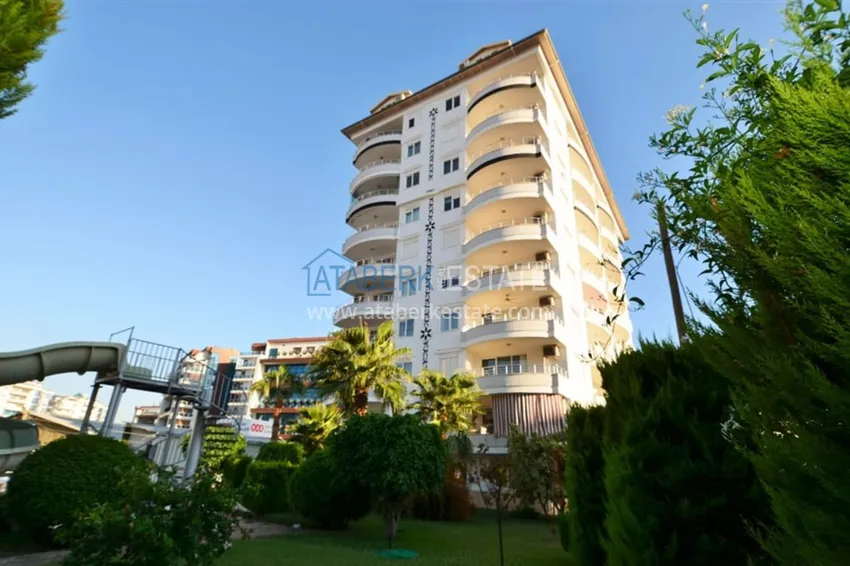 2+1 apartment with furniture and a glazed balcony in Alanya - Cikcilli district 2 
