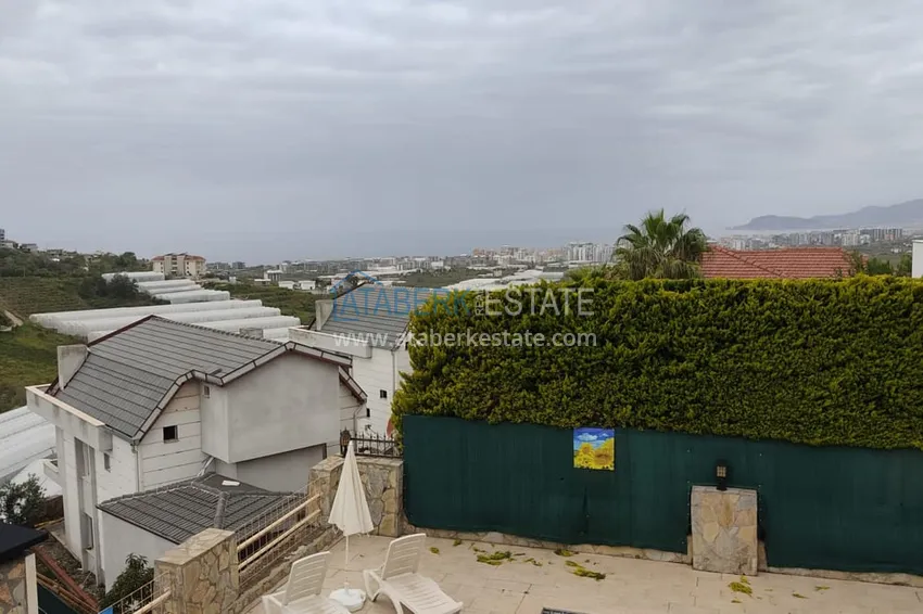 Purchase  Two-storey furnished villa with panoramic views in Alanya Kargicak 19 