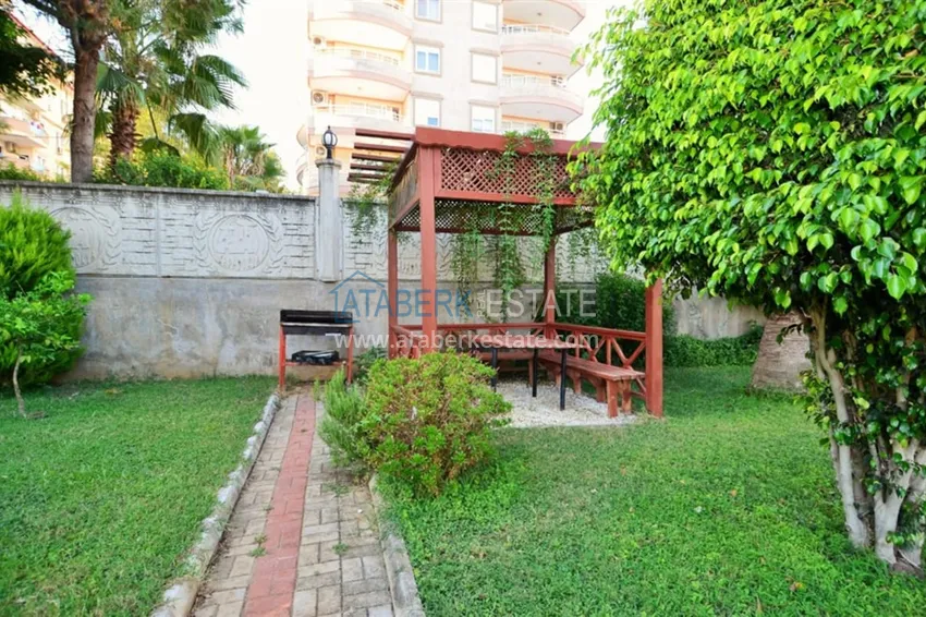 2+1 apartment with furniture and a glazed balcony in Alanya - Cikcilli district 5 