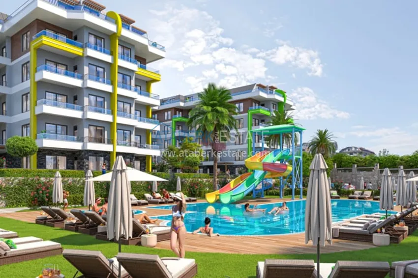 Modern family-type residential complex with luxurious infrastructure under construction — Alanya, Oba 7 