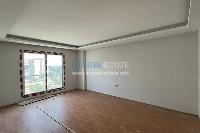 Apartment 2 + 1 with a separate kitchen 500 meters from the sea in the Davultepe-Mersin area 1 