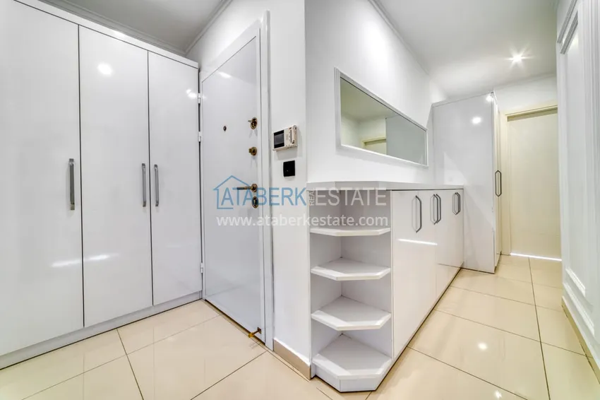 Purchase Furnished 2+1 apartment for sale in the center of Alanya just 100 meters from the beach 1