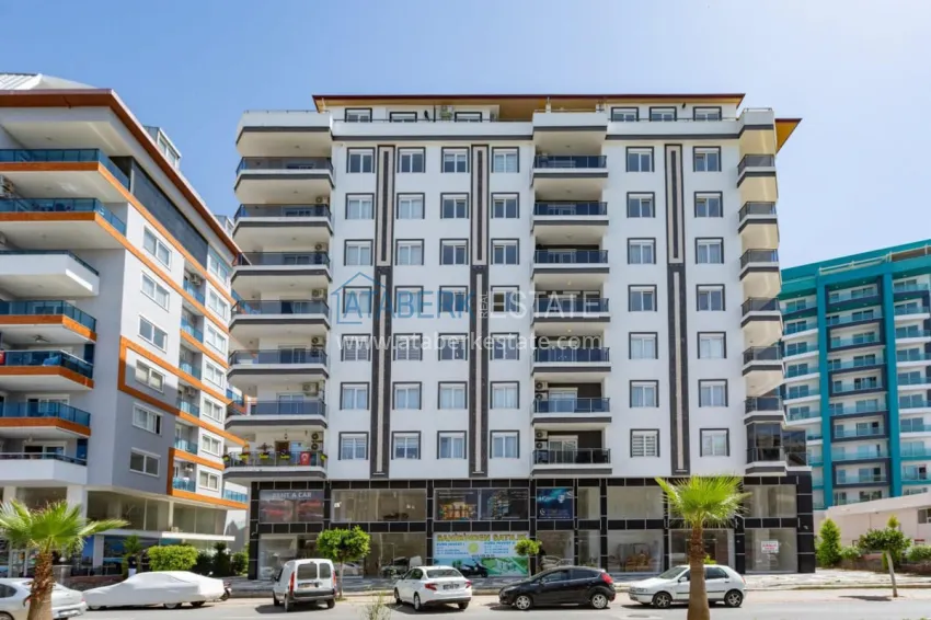 Furnished penthouse with views in a complex on the main street of Mahmutlar district 1 