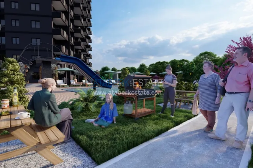 Apartments in a popular 1 + 1 layout during the construction phase of Cesmeli-Mersin 4 