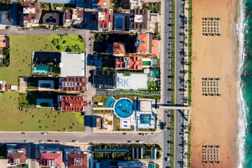 Apartments and penthouses with sea views in a new complex on the first coastline 5 