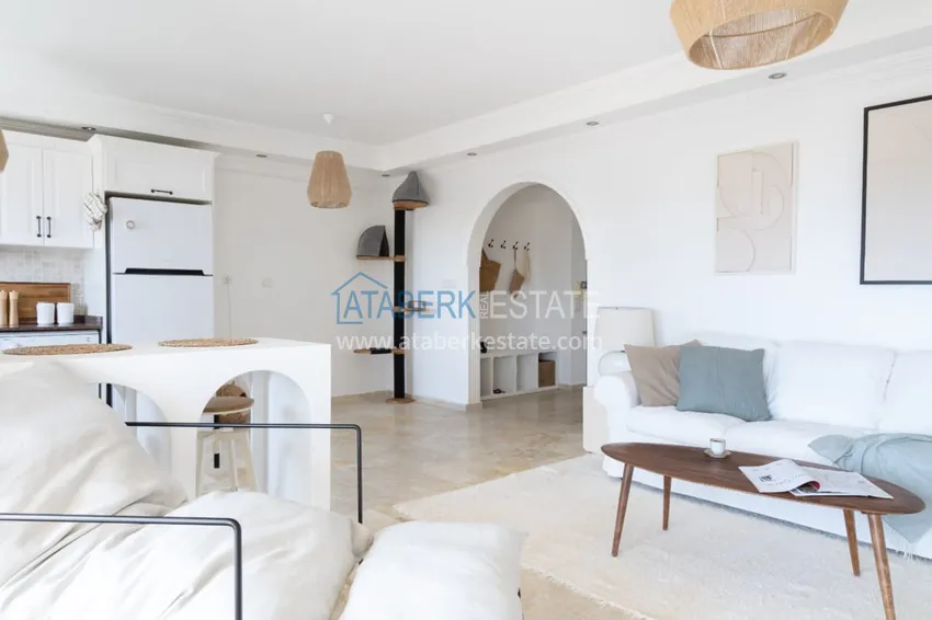 Purchase Apartment 2 + 1 with designer renovation and sea views, Avsallar area - Alanya 13 