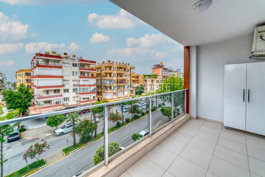 Purchase Furnished 2+1 apartment for sale in the center of Alanya just 100 meters from the beach 18