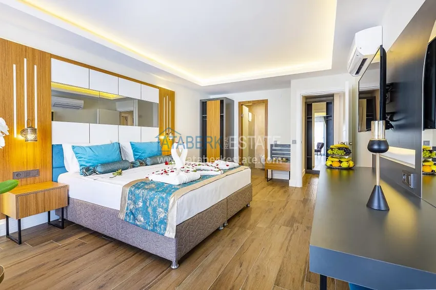 Purchase  Furnished apartments in a five-star hotel with the possibility of obtaining citizenship - Alanya, Konakli 11 