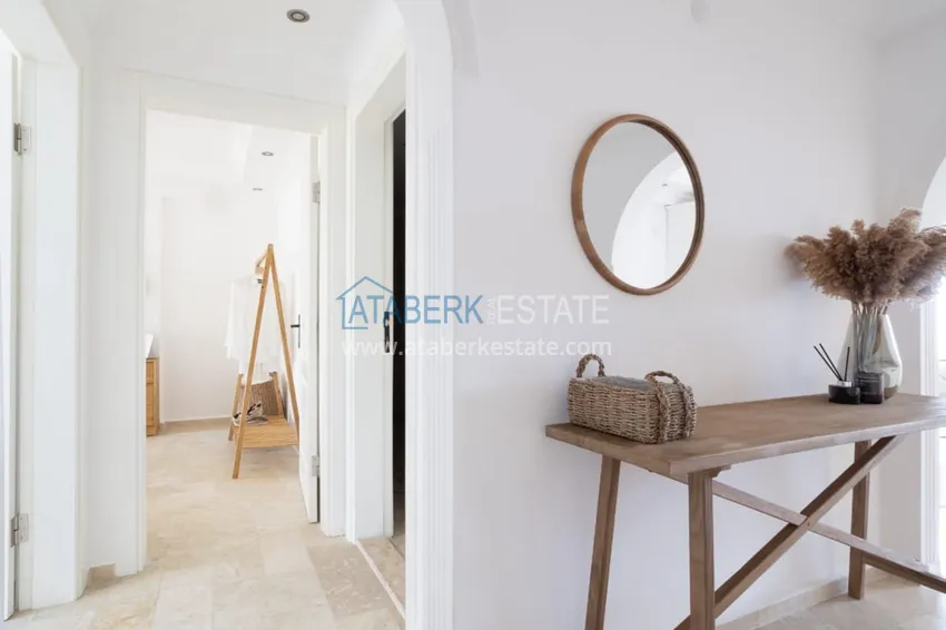 Purchase Apartment 2 + 1 with designer renovation and sea views, Avsallar area - Alanya 4 