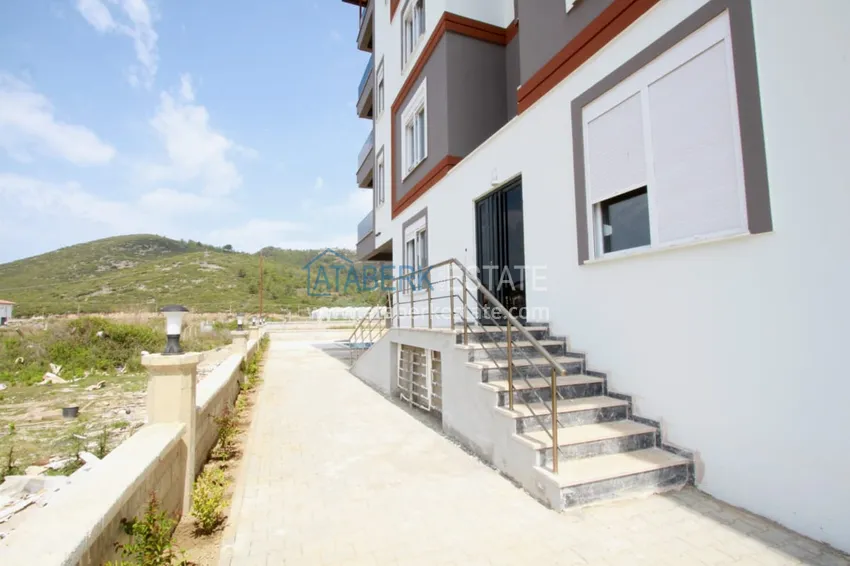 One-bedroom apartment with a fine finish in a new complex - Gazipasa 3 