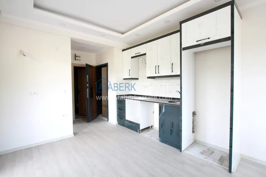 Purchase  One-bedroom apartment with a fine finish in a new complex - Gazipasa 3 