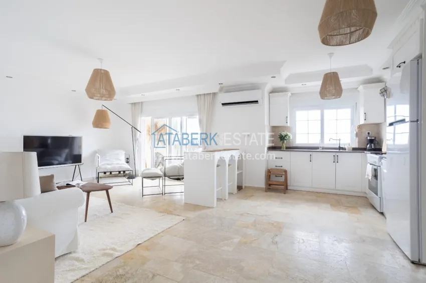 Purchase Apartment 2 + 1 with designer renovation and sea views, Avsallar area - Alanya 5 